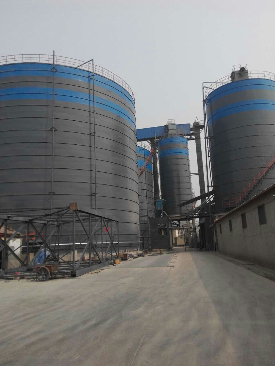 察布查尔粉煤灰储存库基础怎么建造